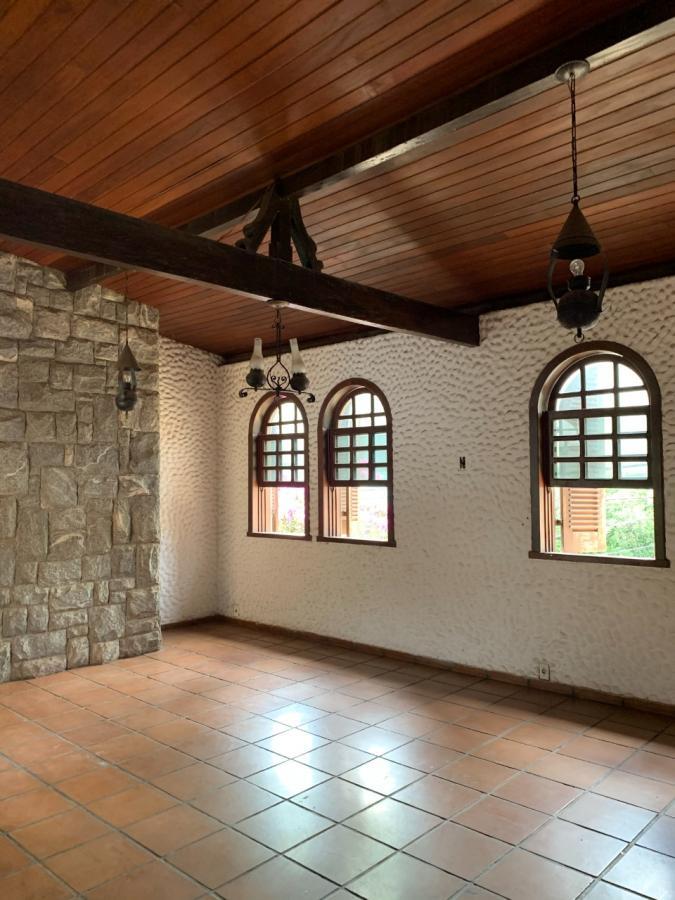 Casa para Venda em Belo Horizonte, Serra